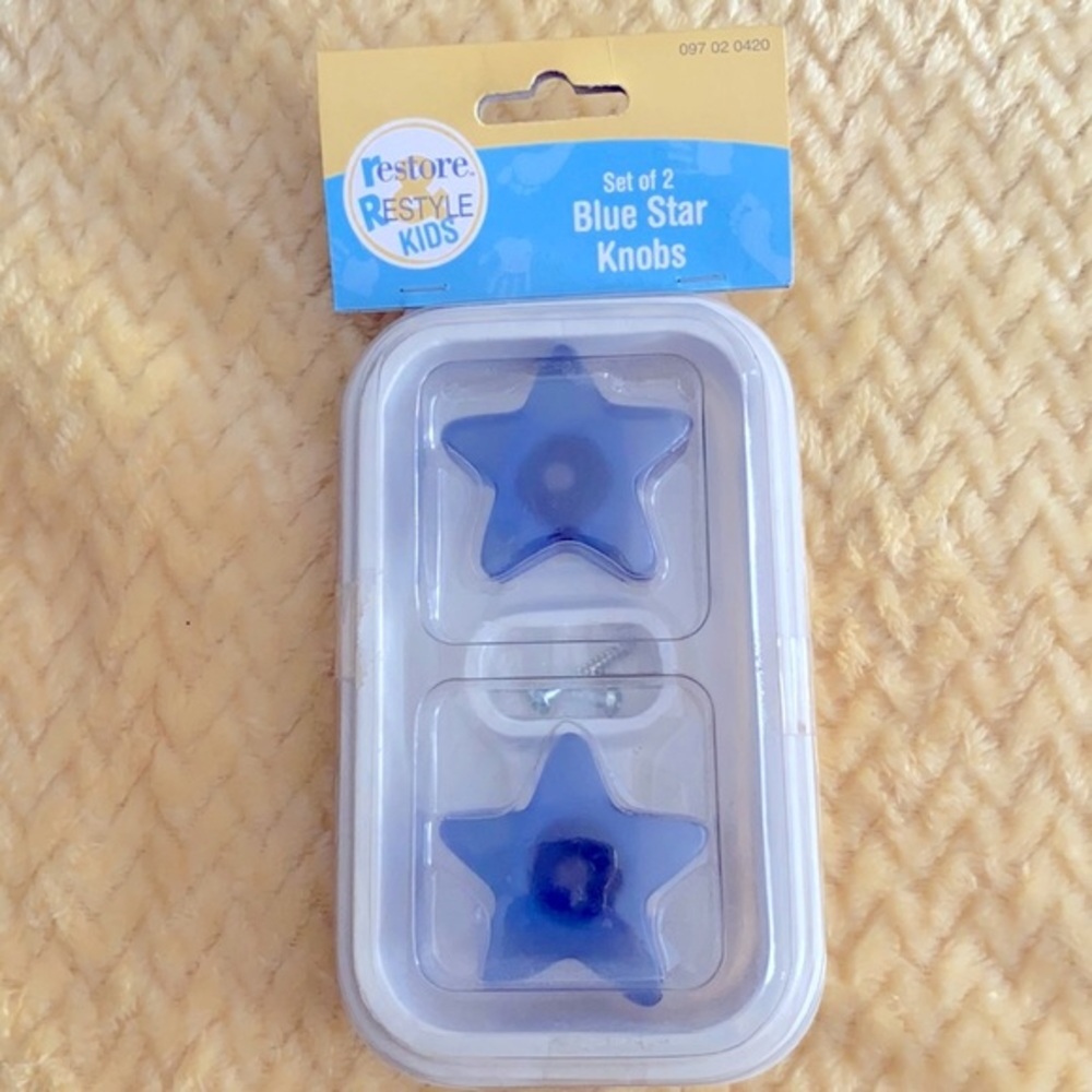 Blue Star Knob for Nursery set of 2